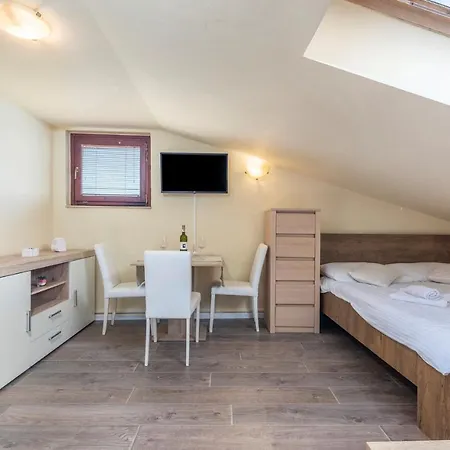 Apartamento Studio Zeljka With Sea View Poreč